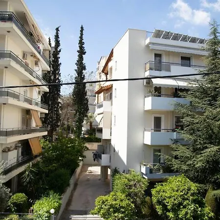 Bright, Modern & Minimal In Cholargos *
